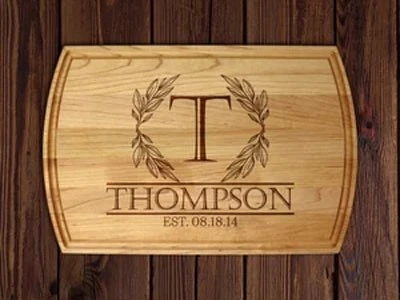 Engraving unique patterns on wood barrel